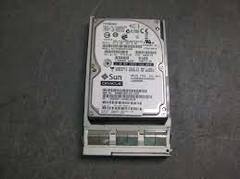 390-0451-03 Жесткий диск Sun Oracle 300Gb 10K SAS 2.5"